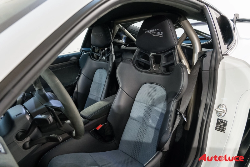 PORSCHE 718 CAYMAN GT4 RS WEISSACH