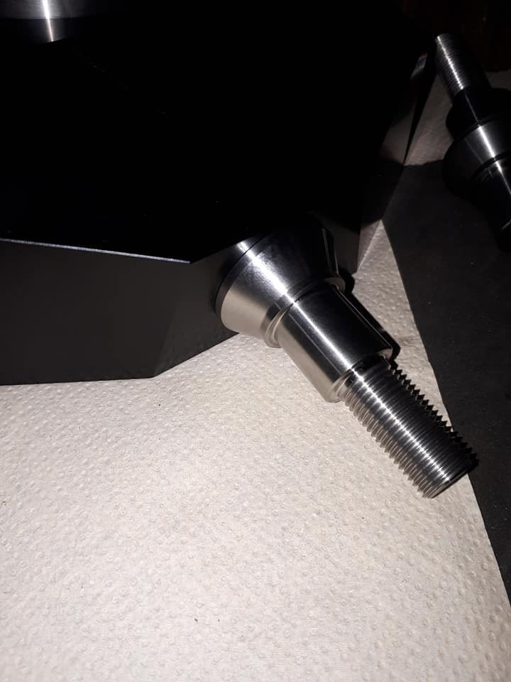 Peugeot 306 Maxi EVO 1 pivot pin