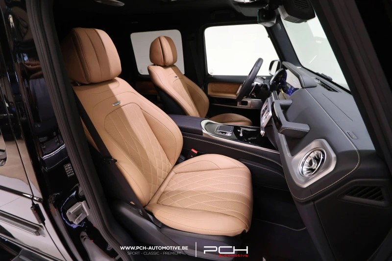 MERCEDES-BENZ G 63 AMG 4.0 V8 585cv Automatic - MANUFAKTUR - New Lift - 9,800 km - 2025