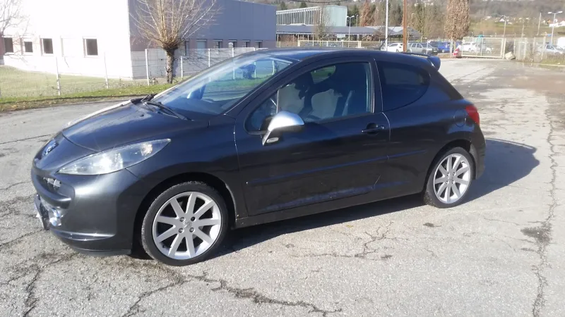 Peugeot 207 RC - Moteur refait à neuf