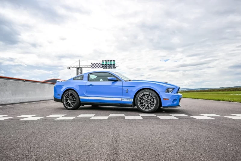 Ford Mustang Shelby GT500 SVT Car Hire