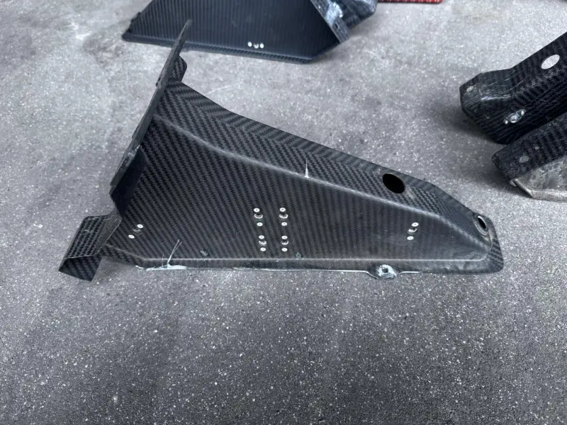 Carbon headlight housing left Porsche 991 GT3 R