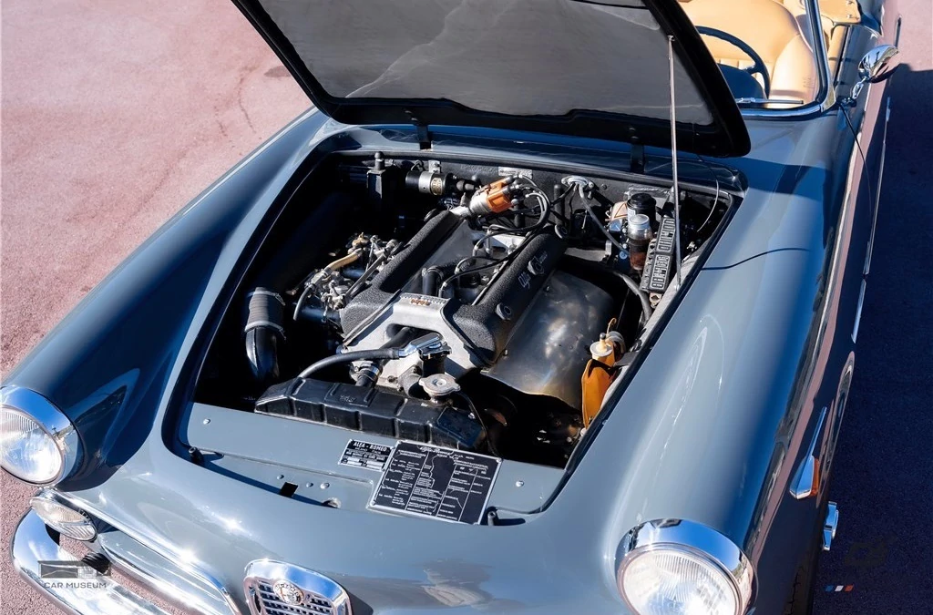 ALFA ROMEO 2000 SPIDER TOURING