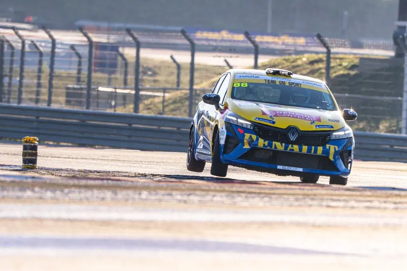 RENAULT CLIO 5 CUP