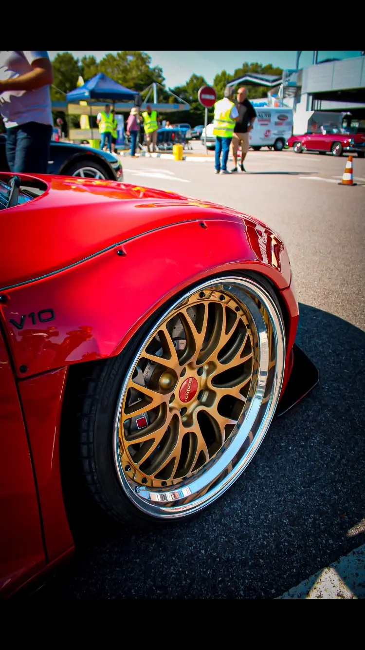Vends / échange R8 v10 libertywalk – photo 2