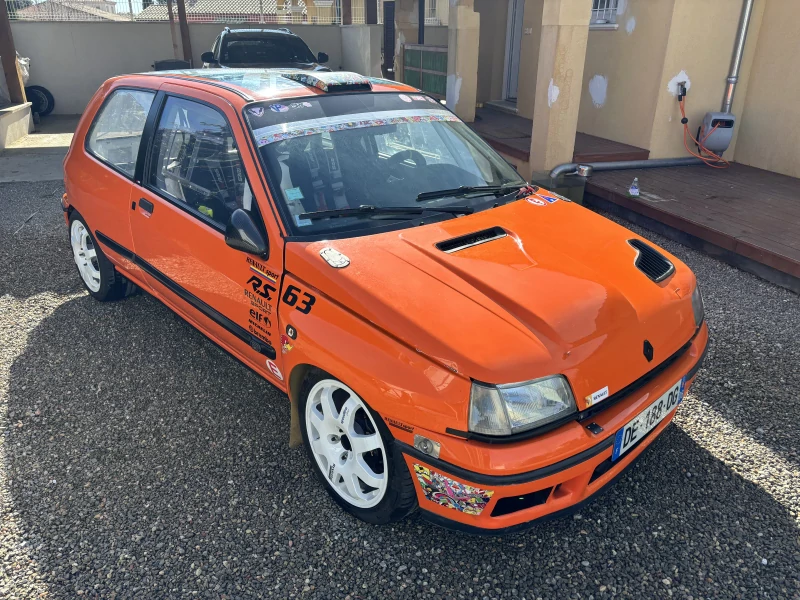 Clio Renault 16s 2 litres
