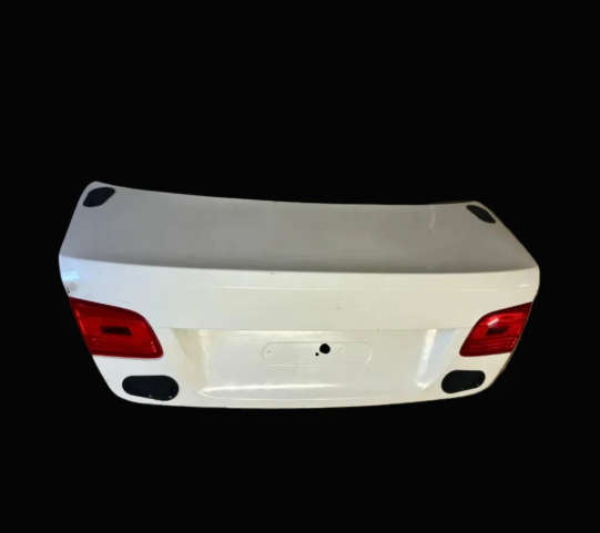 Panneau de coffre arrière d'occasion pour BMW E92, en fibre de carbone, style CSL, modèle « DTM Tracktool ».