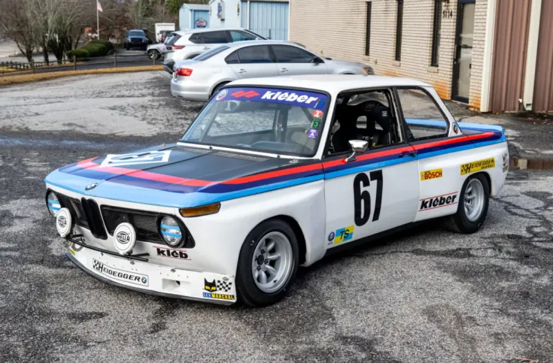 Voiture de course BMW 1600-2 1967