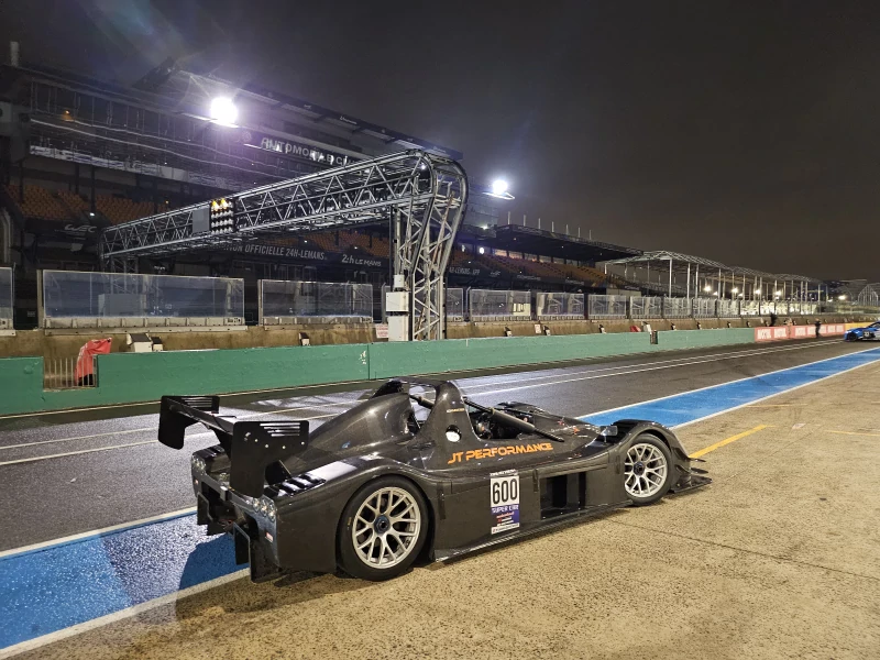 Radical SR3 RS - Full Carbon Body