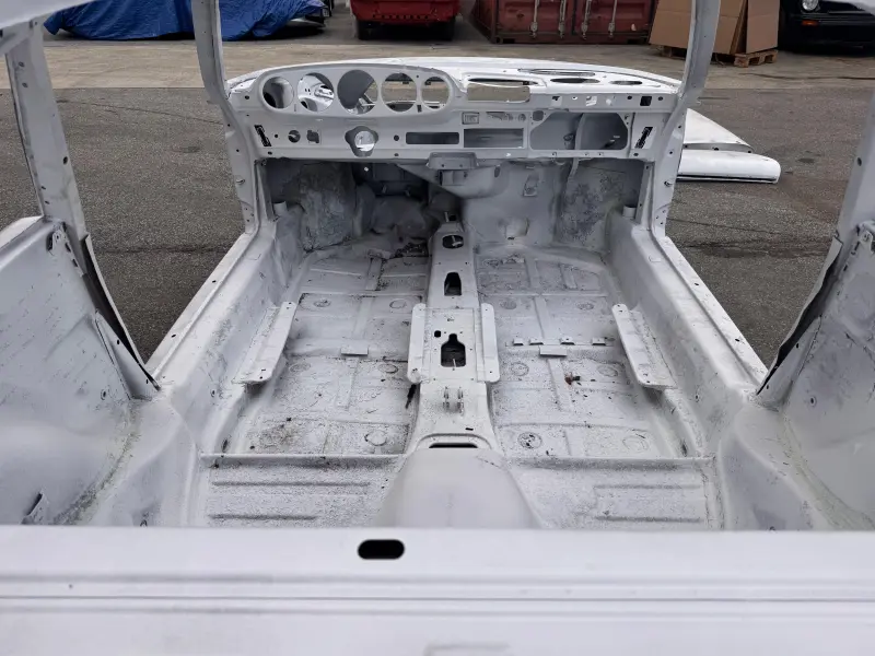 Caisse Porsche 911 3.0 SC Coupé 1982 projet restauration