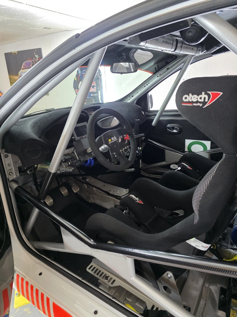 Clio III TOP F214 300cv