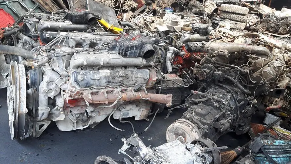 Japan surplus engines and car parts – photo 1