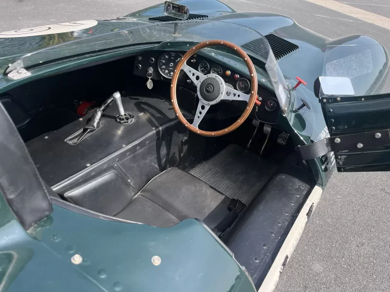 Jaguar D-Type replica