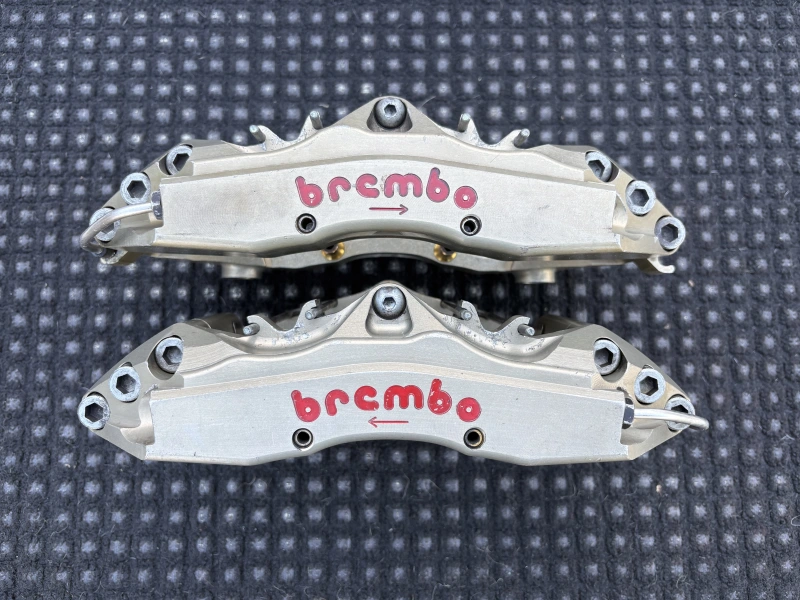 2 étriers Brembo 8 pistons révisés – 306 Maxi, Escort Cosworth Gr A, Mégane Maxi, Evo, VHC