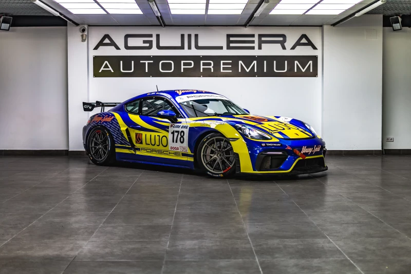 Porsche 718 Cayman GT4 CS in mint condition