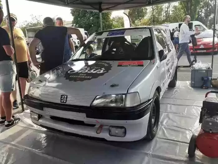 Hire PEUGEOT 106 XSI TOP N1