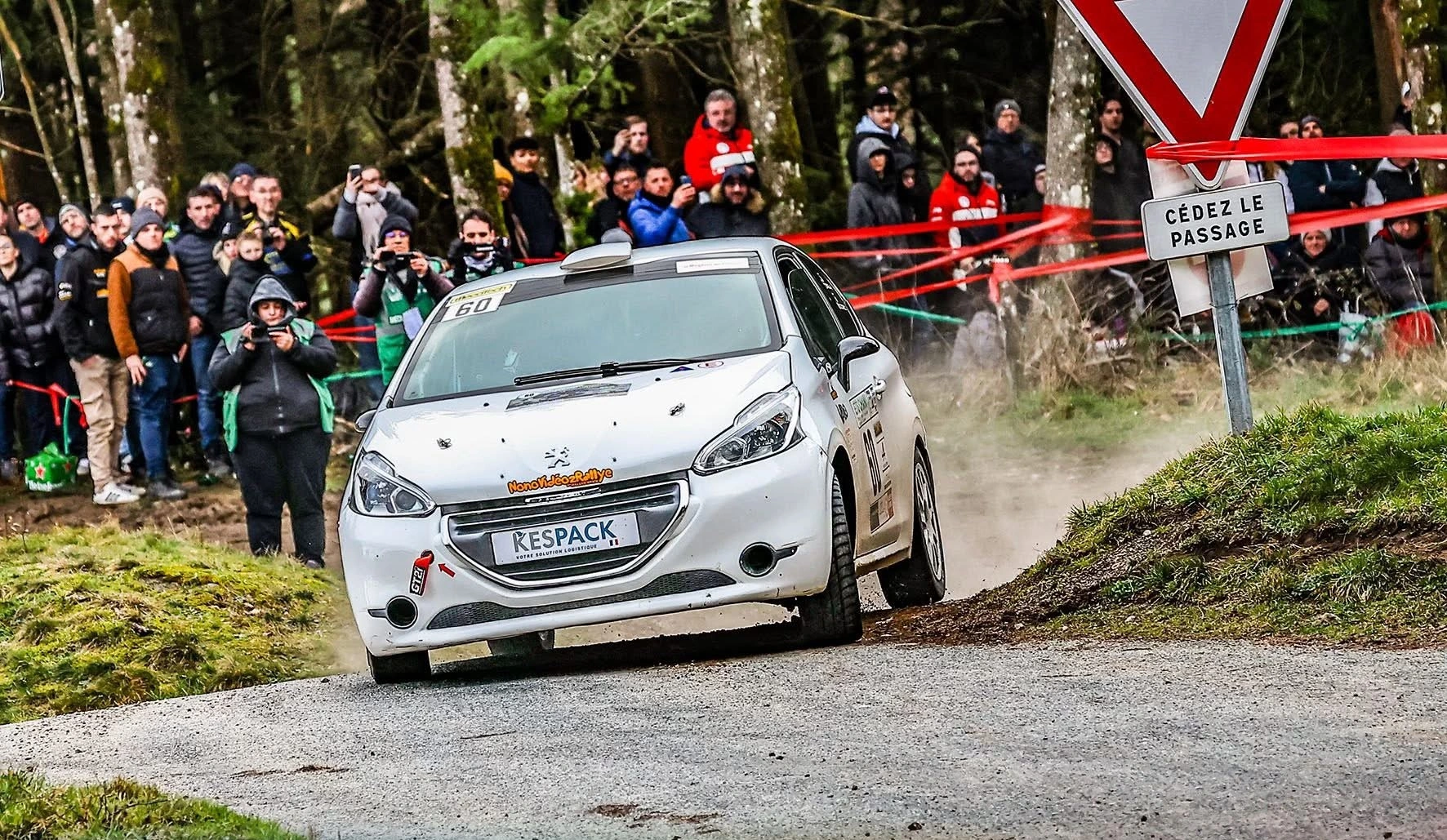 LOCATION x2 PEUGEOT 208 R2 – photo 1