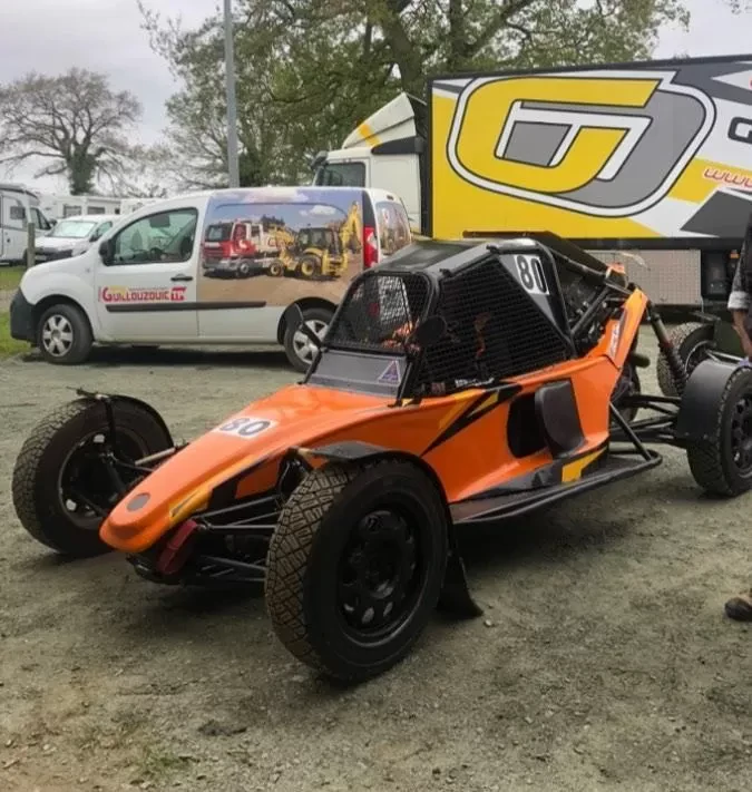 Super buggy bi moteurs
