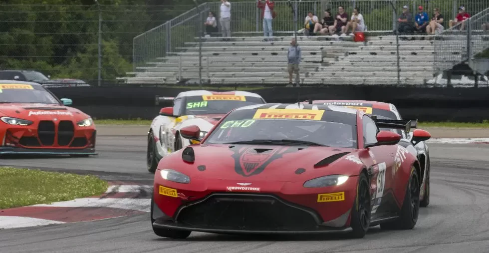 2020 Aston Martin Vantage GT4 – photo 1