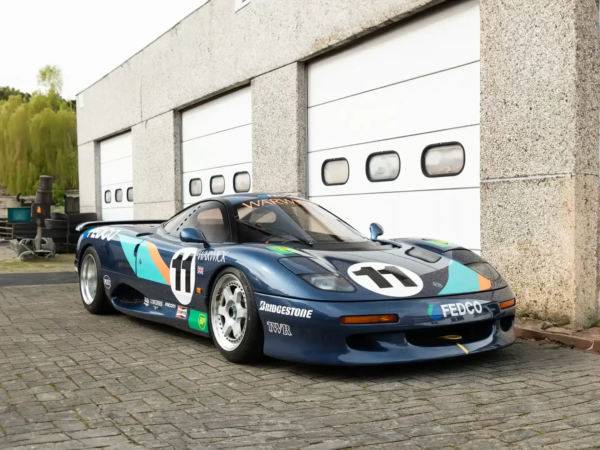Jaguar XJR15 Road Legal and unique 7 Liters engine
