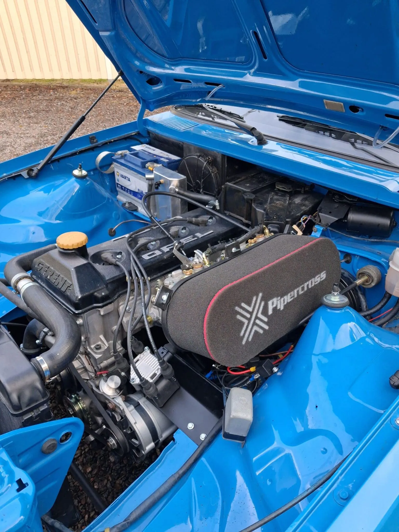 Opel Manta 2.0 16V – photo 4