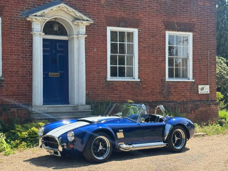 COBRA DE DAX TOJIERO « POWERED BY FORD »