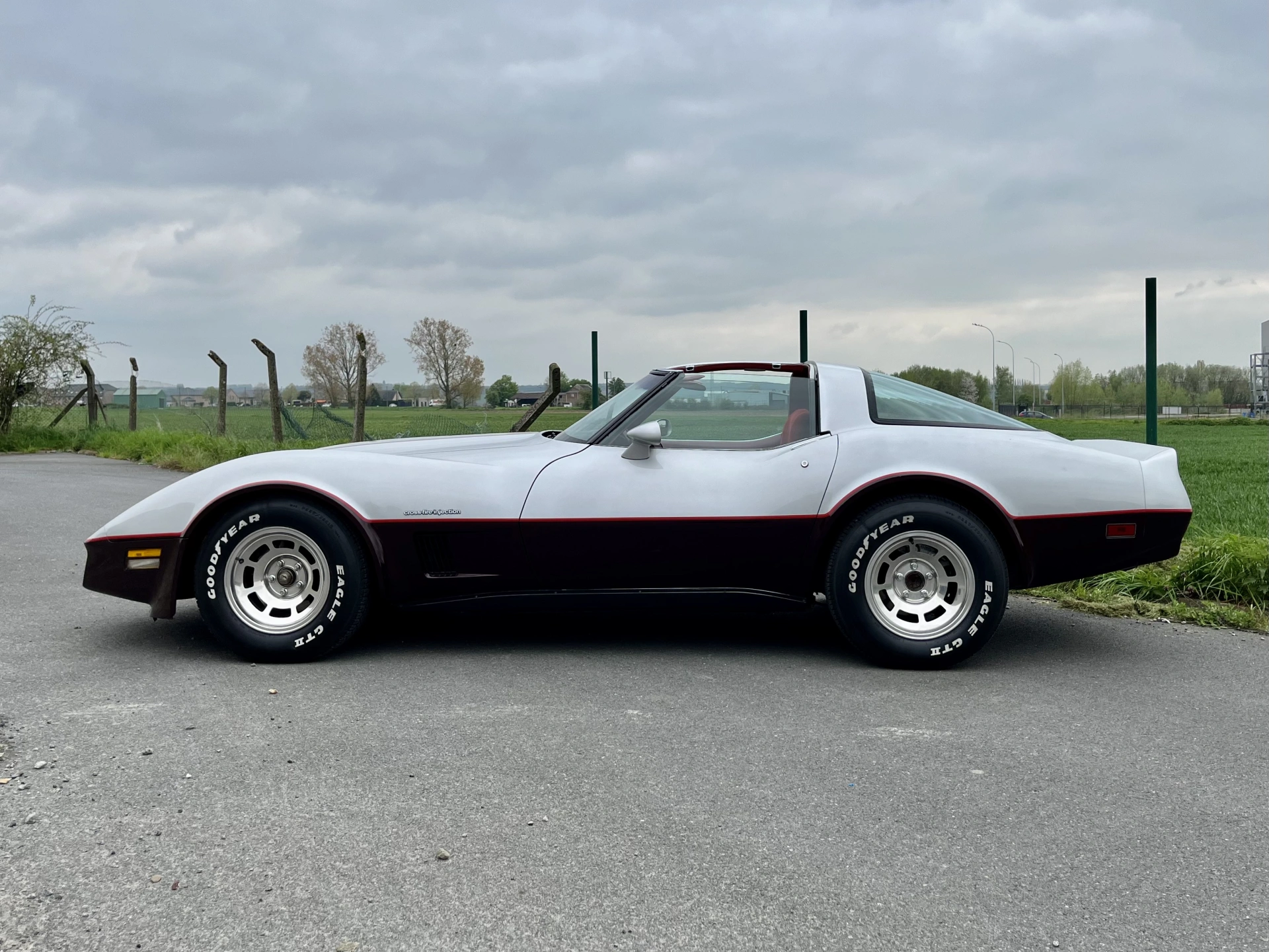 1982 Chevrolet Corvette C3 350ci " Cross-Fire Injection " | 44.172 km original – photo 2