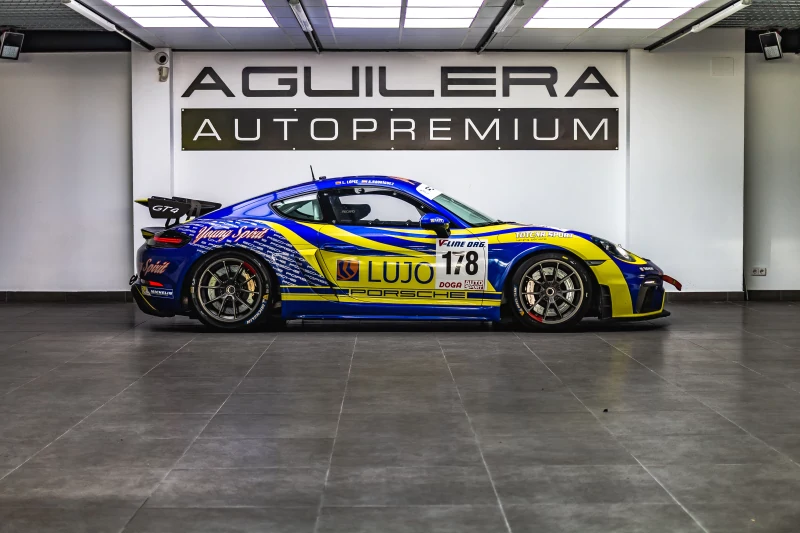 Porsche 718 Cayman GT4 CS in mint condition
