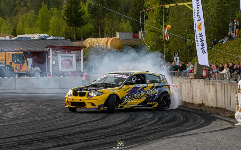 BMW e81 6.3 AMG Dogbox