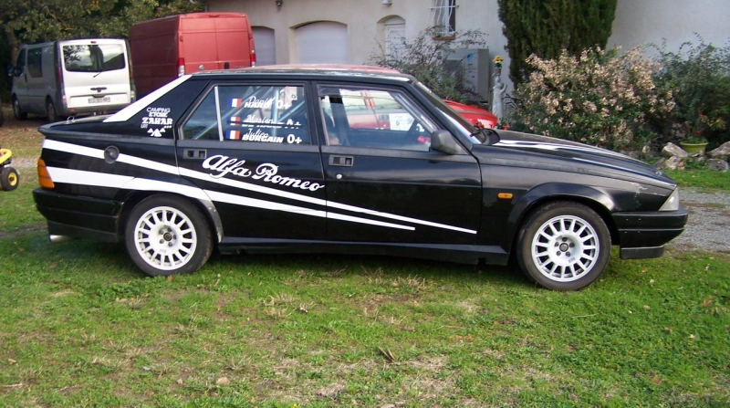 ALFA ROMEO 75 V6