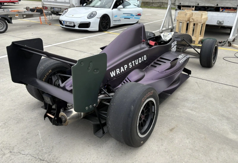 Formule Renault 2,0 " Paddle Shift" (changement de vitesse)