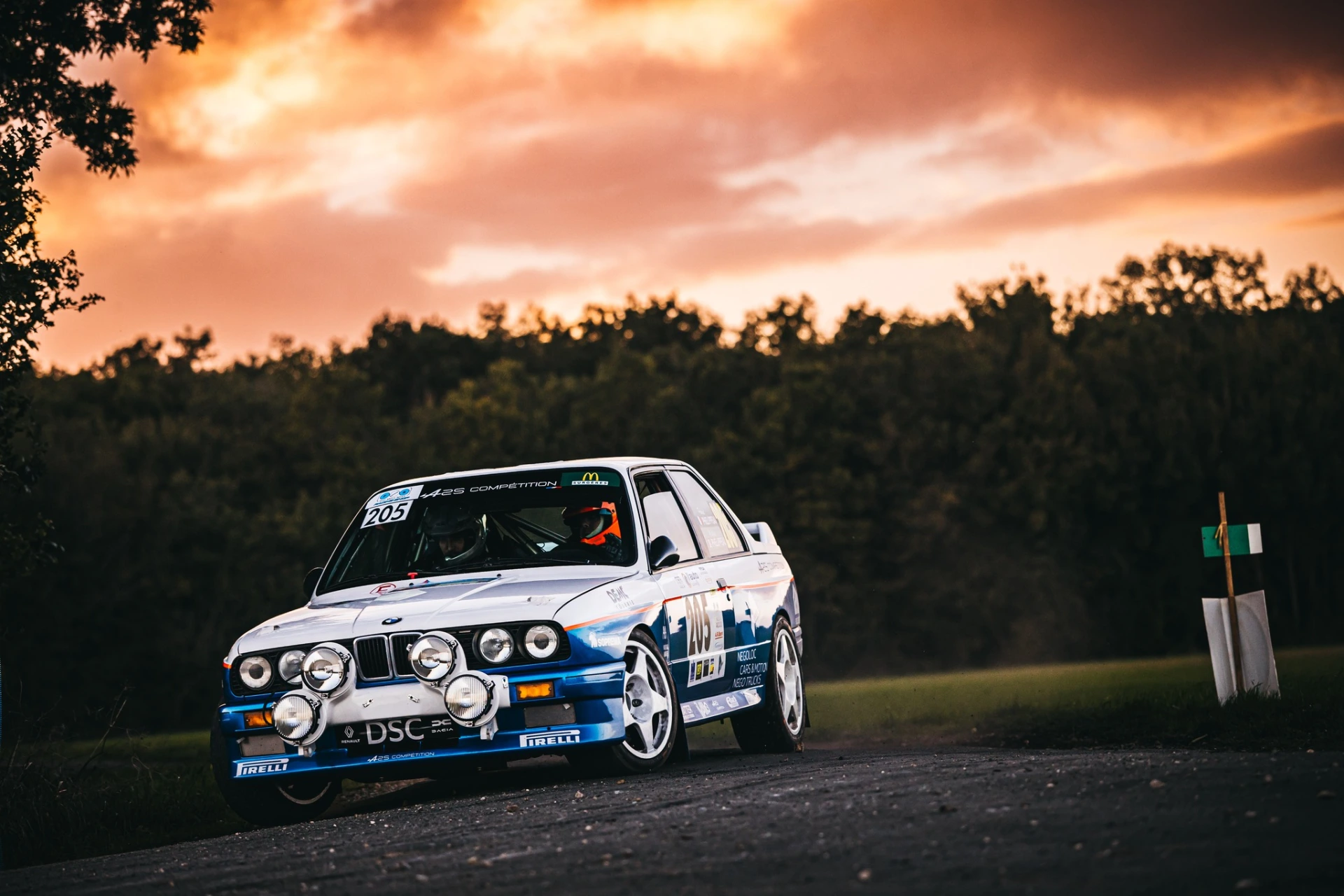 Location BMW Gr.A E30 – photo 2