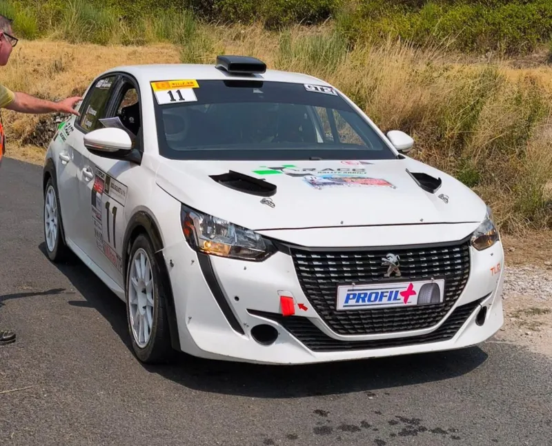 RACC rents Peugeot 208 RC4 for dirt rally