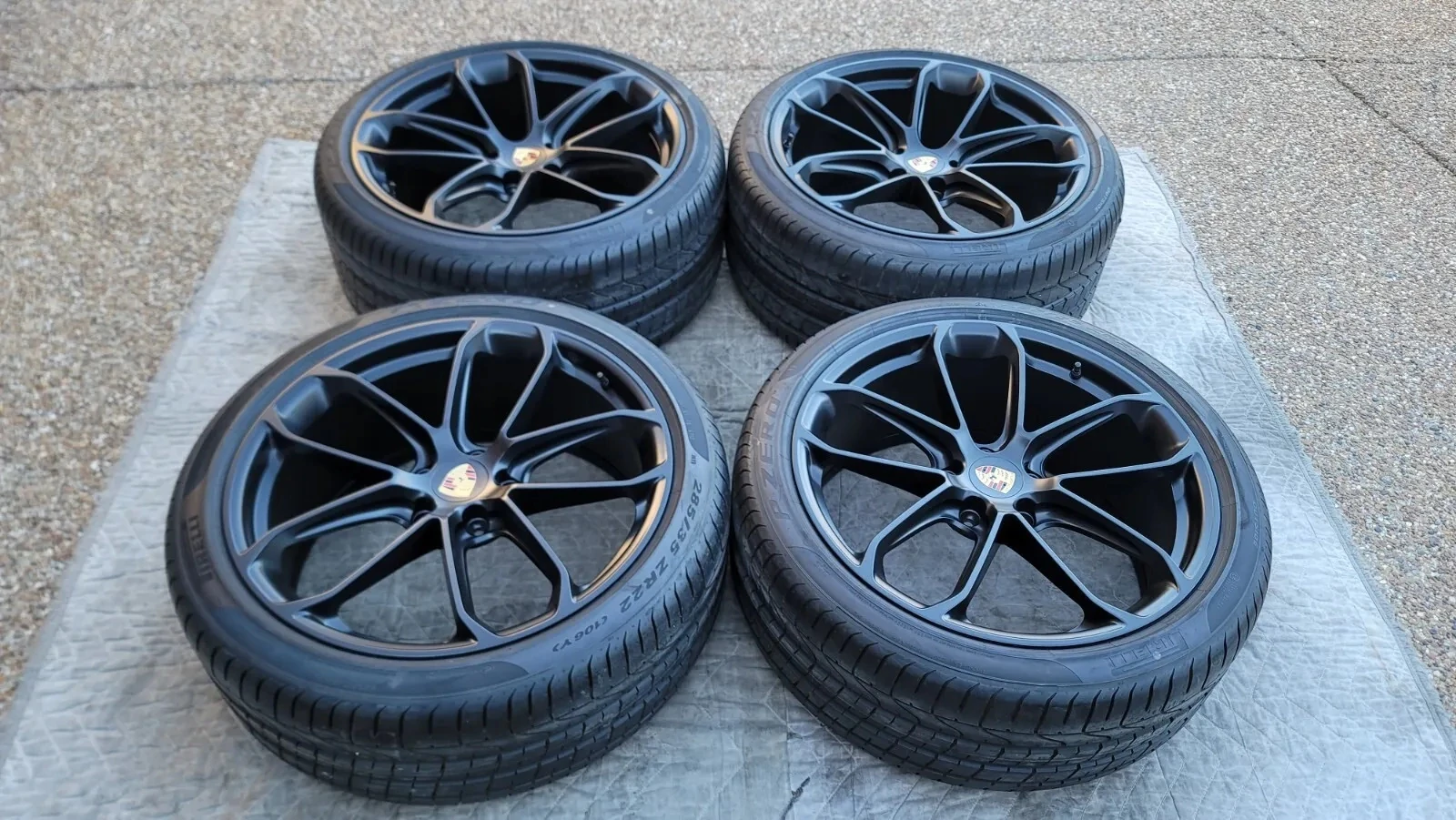 PORSCHE 9YO CAYENNE COUPE GT OEM 22" COMPETITION WHEELS/TIRE