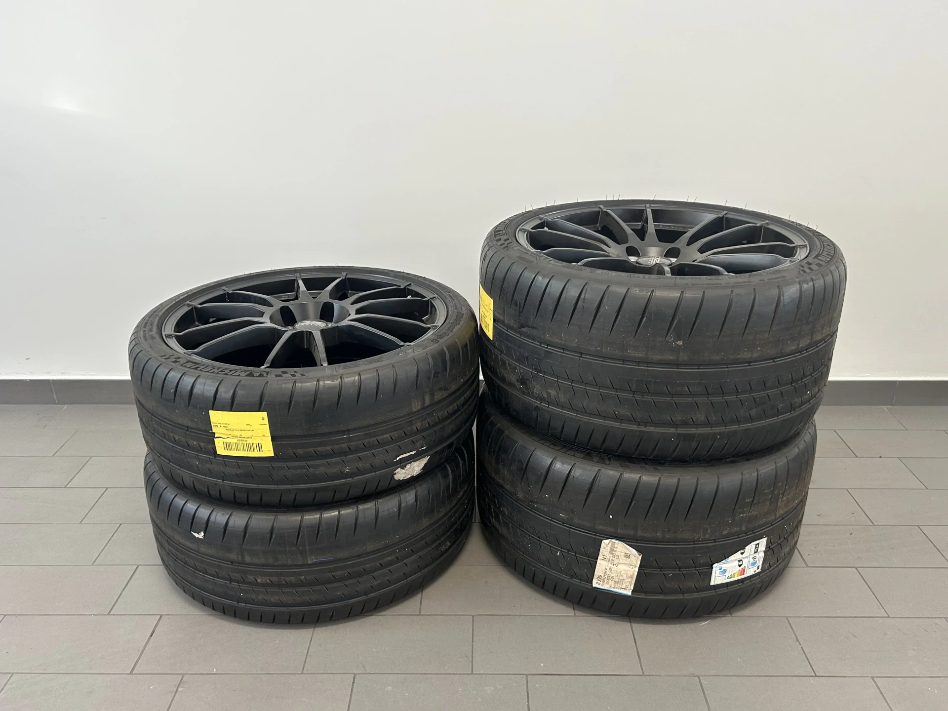 O.Z Racing Ultraleggera 20" wheels