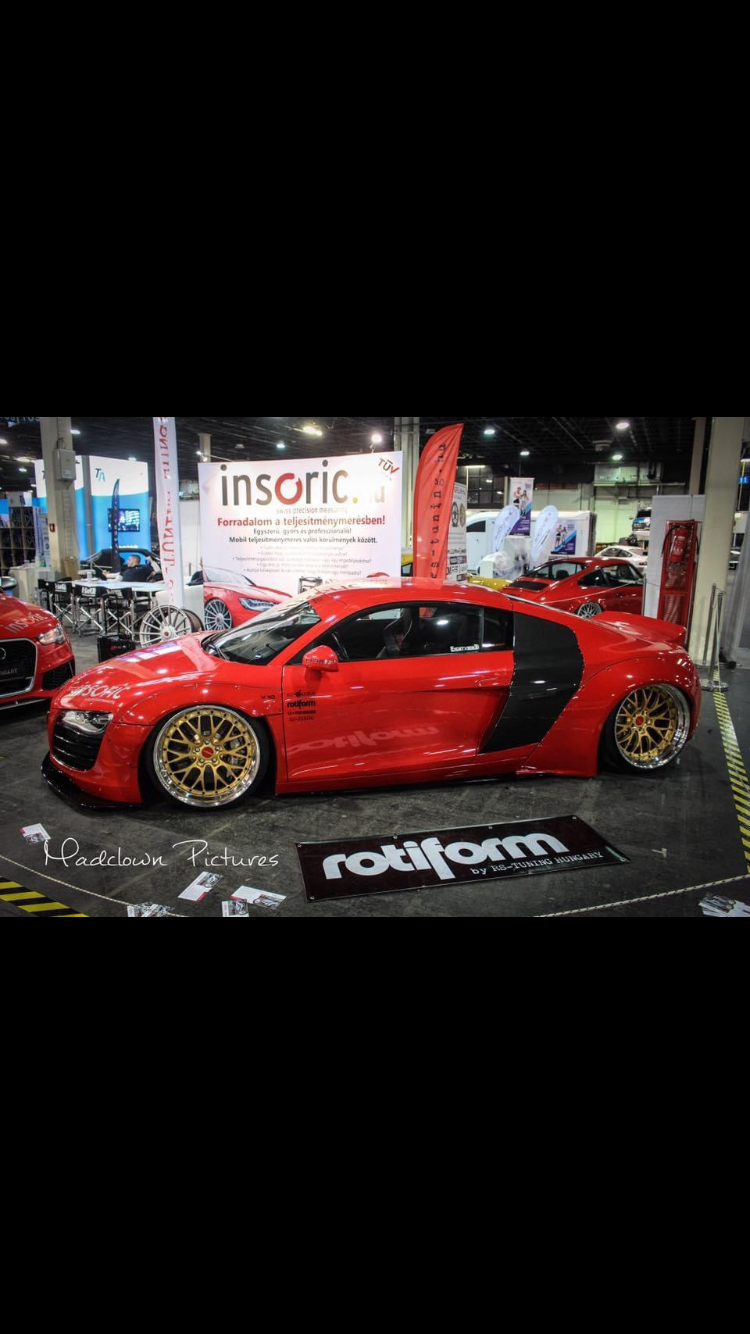 Sell / exchange R8 v10 libertywalk