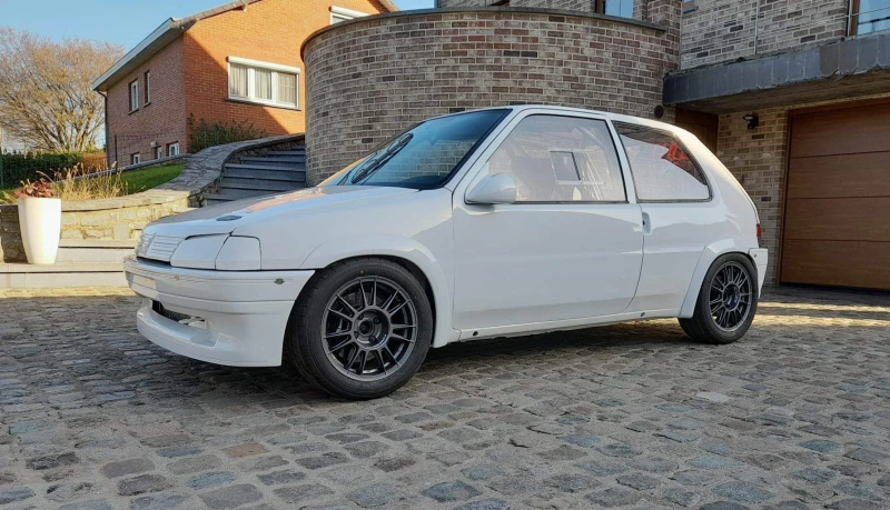 Peugeot 106 rally f2000