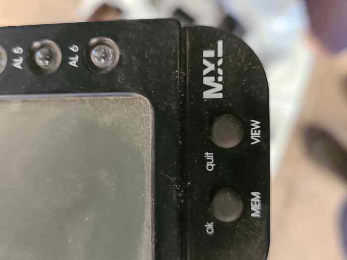 Dash AIM MXL