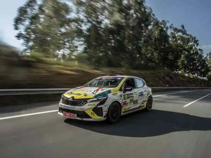 Renault Clio Rally5 – photo 2