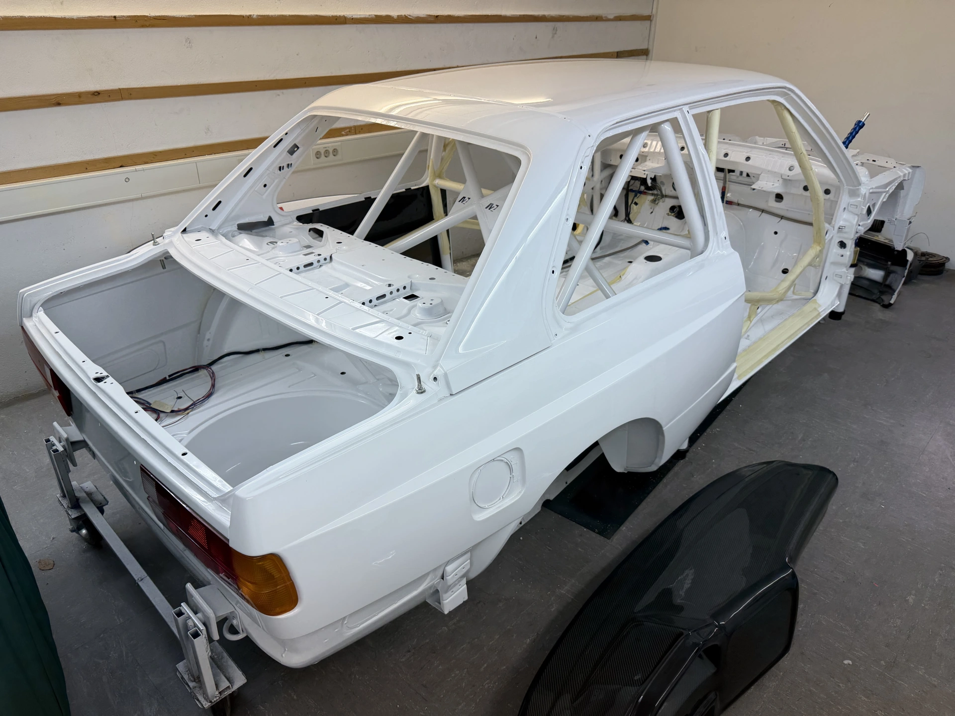 e30 M3 body shell body group A DTM – photo 1