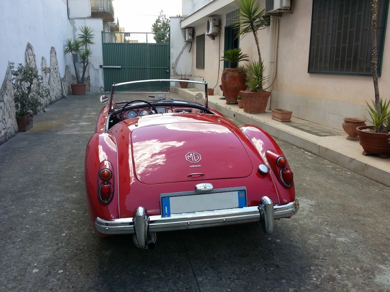 MG MGA 1600