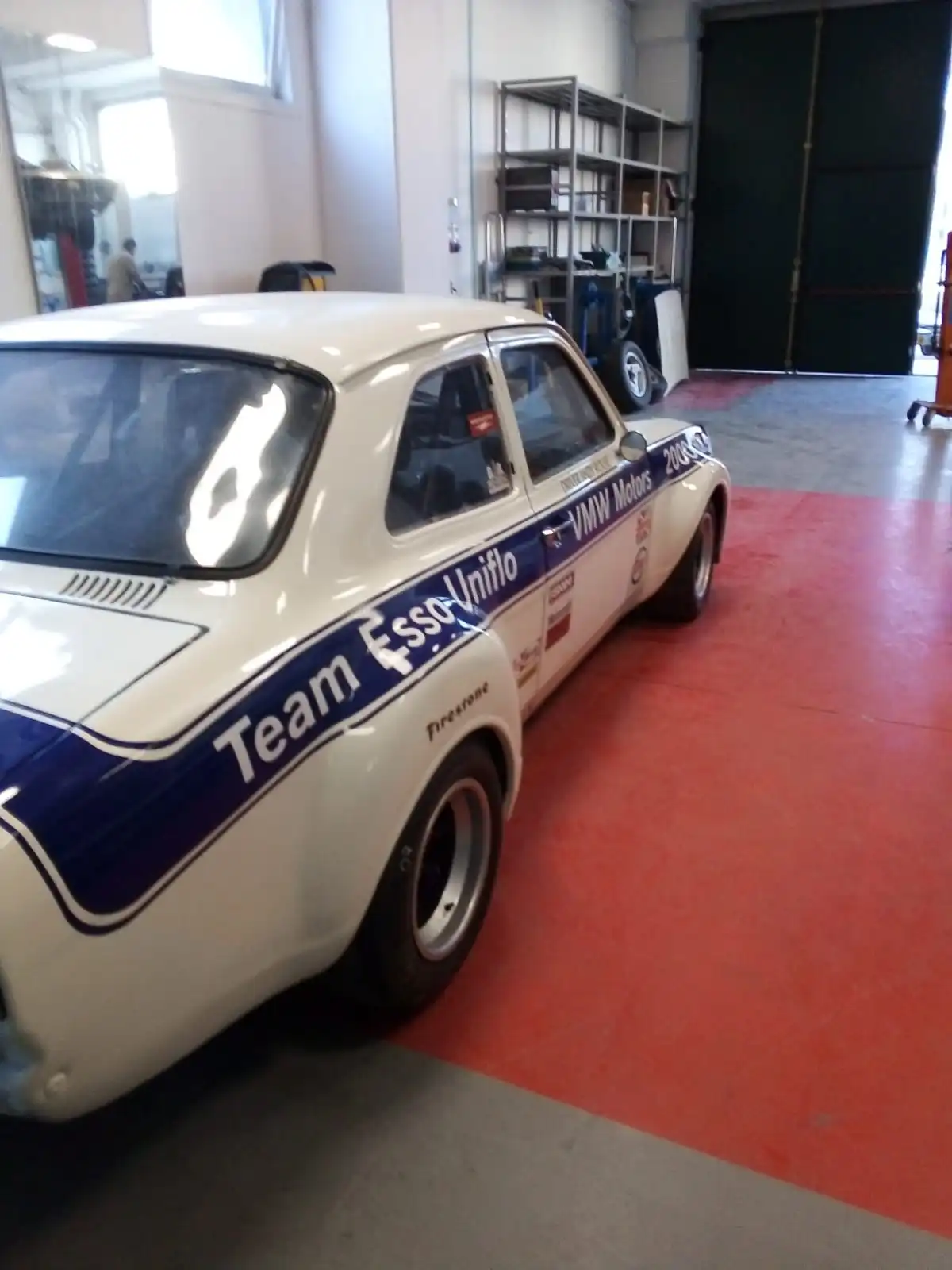 Ford Escort RS in Broadspeed Esso livery – photo 3