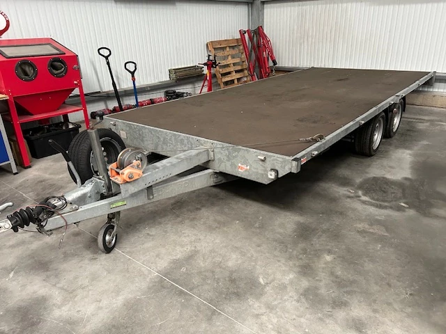 Flatbed trailer 220x506cm