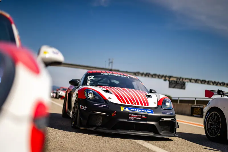 PORSCHE 718 cayman GT4RS CLUBSPORT (2024)