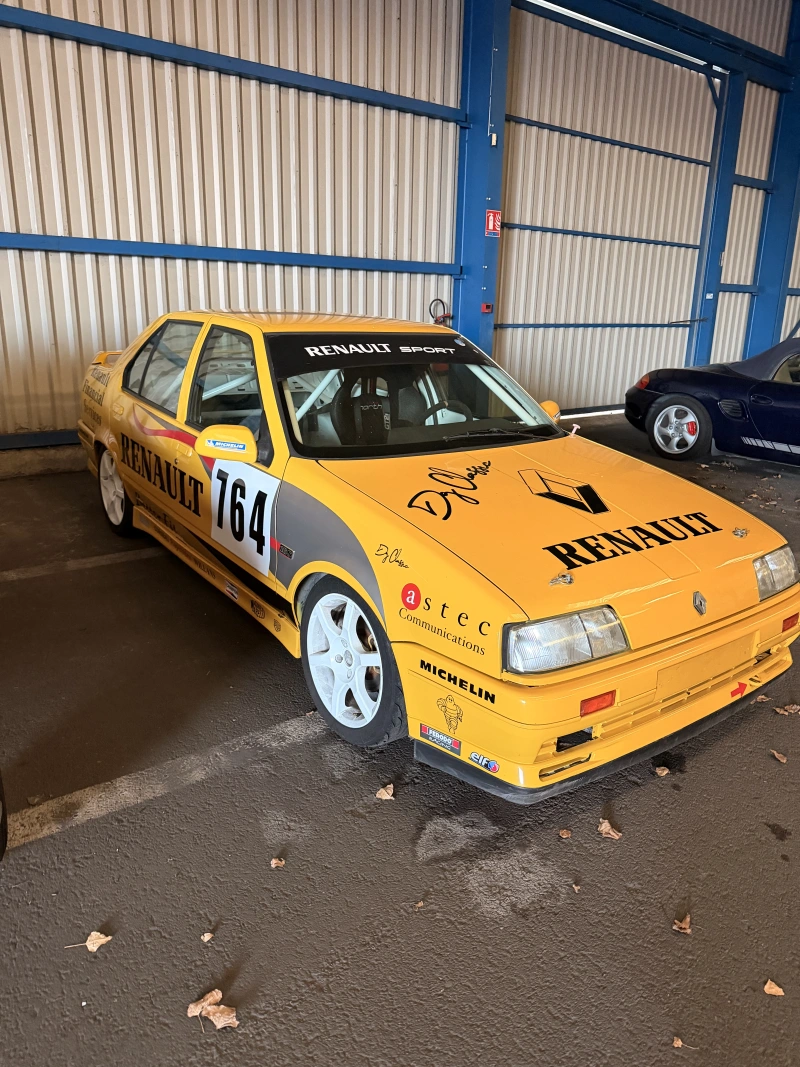 Renault 19s Chamade