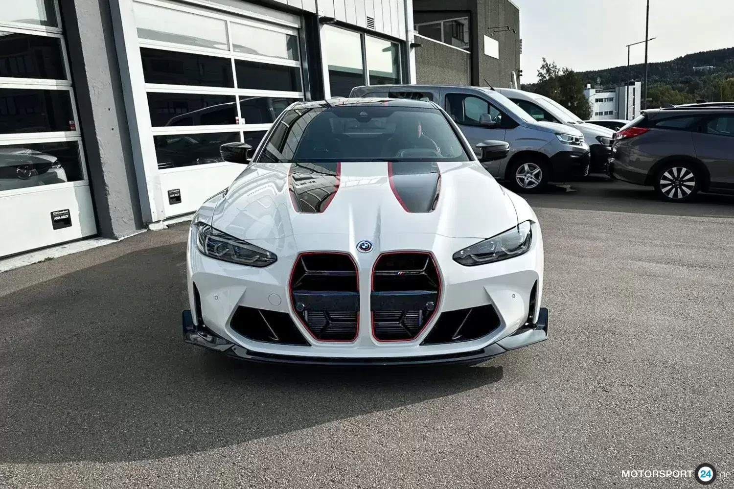 BMW M4 CSL véhicule neuf