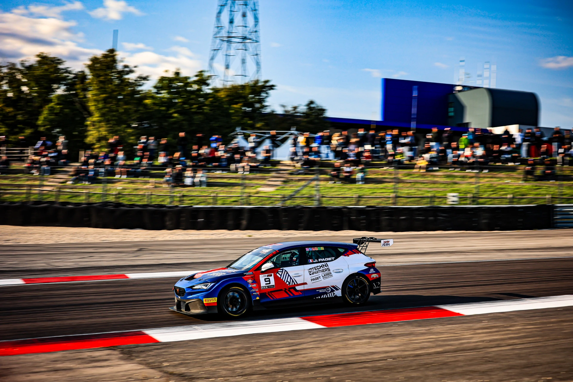 Hire Cupra TCR Competicion MK4 - FFSA TC