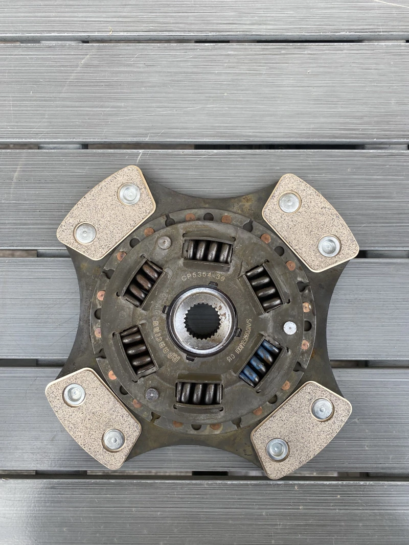 Clutch disc relining