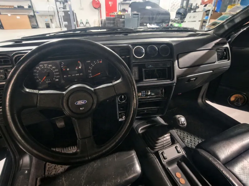 Ford Sierra Cosworth - À restaurer | 127 133 KM