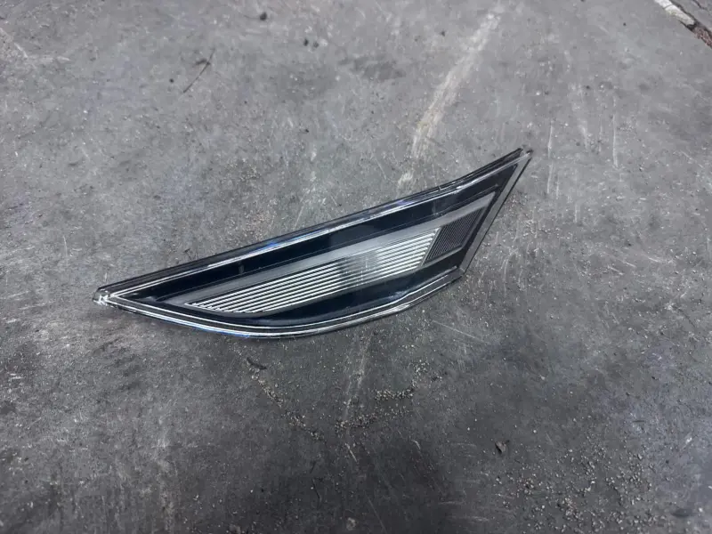 Side indicator Porsche Cayman GT4 RS 99163125506